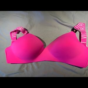 Victoria’s Secret T-shirt bra